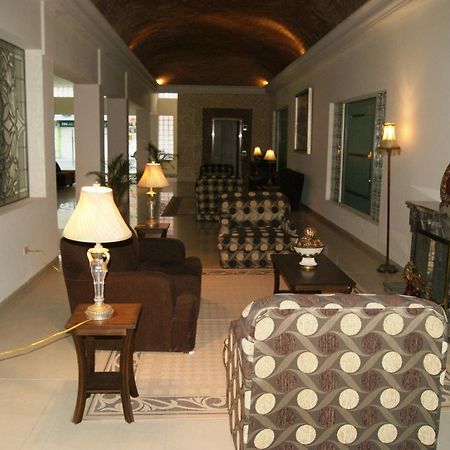 Savoy Express Hotel Torreón Екстериор снимка