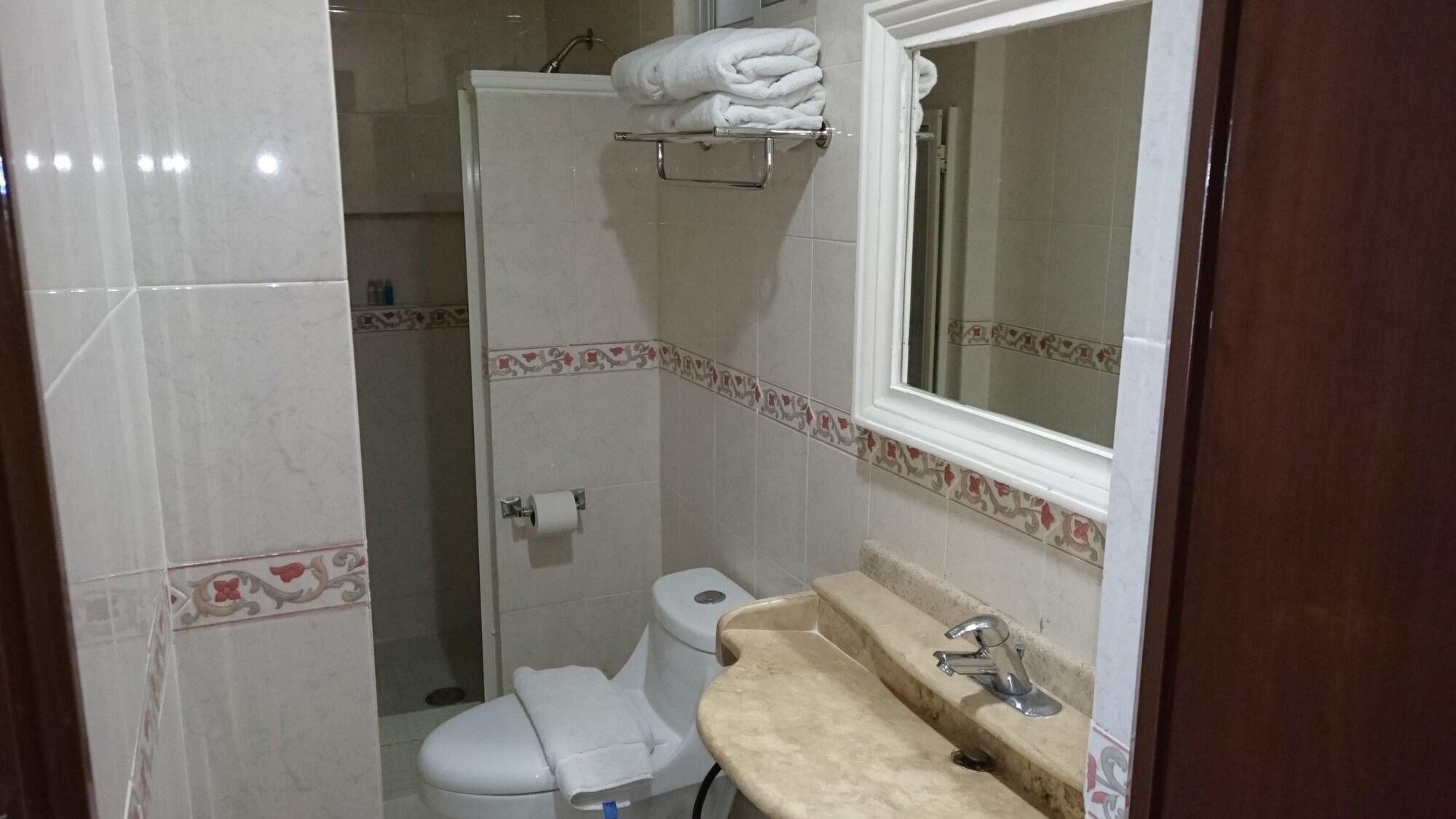 Savoy Express Hotel Torreón Екстериор снимка