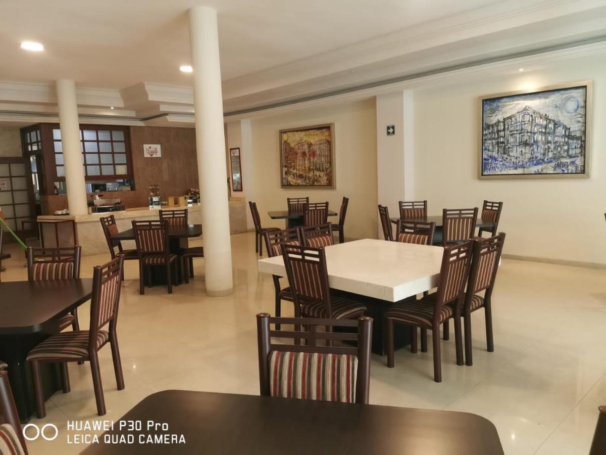 Savoy Express Hotel Torreón Екстериор снимка