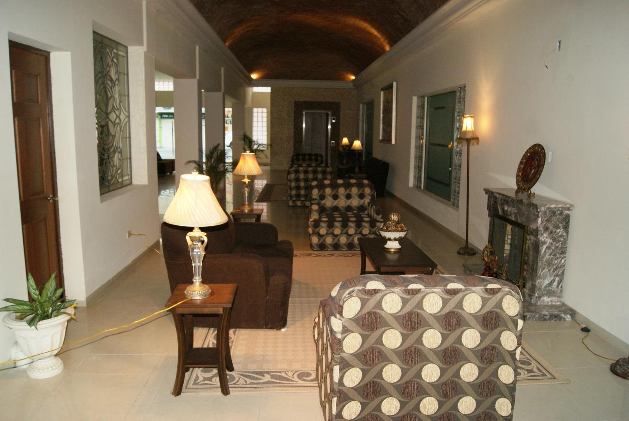 Savoy Express Hotel Torreón Екстериор снимка