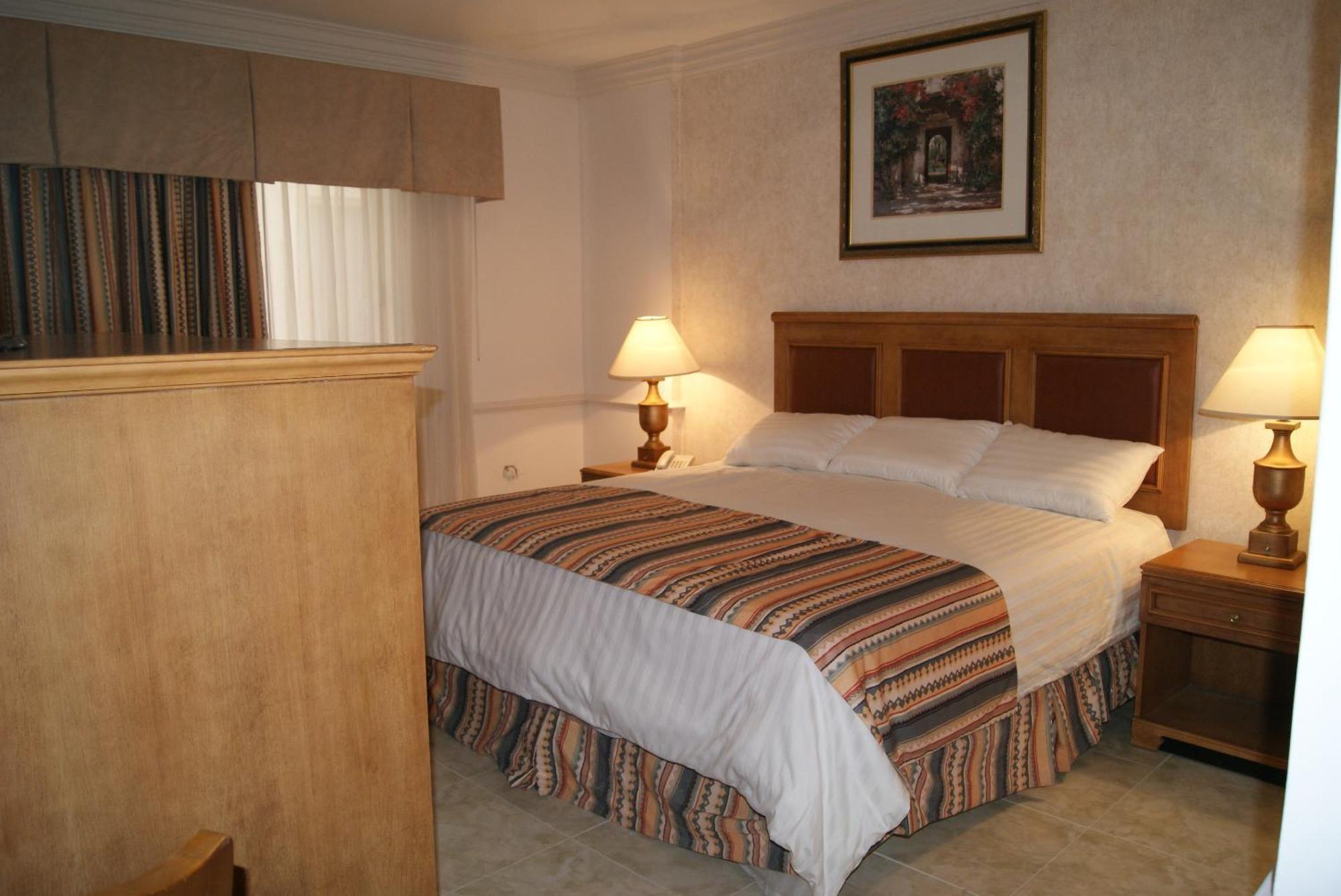 Savoy Express Hotel Torreón Екстериор снимка