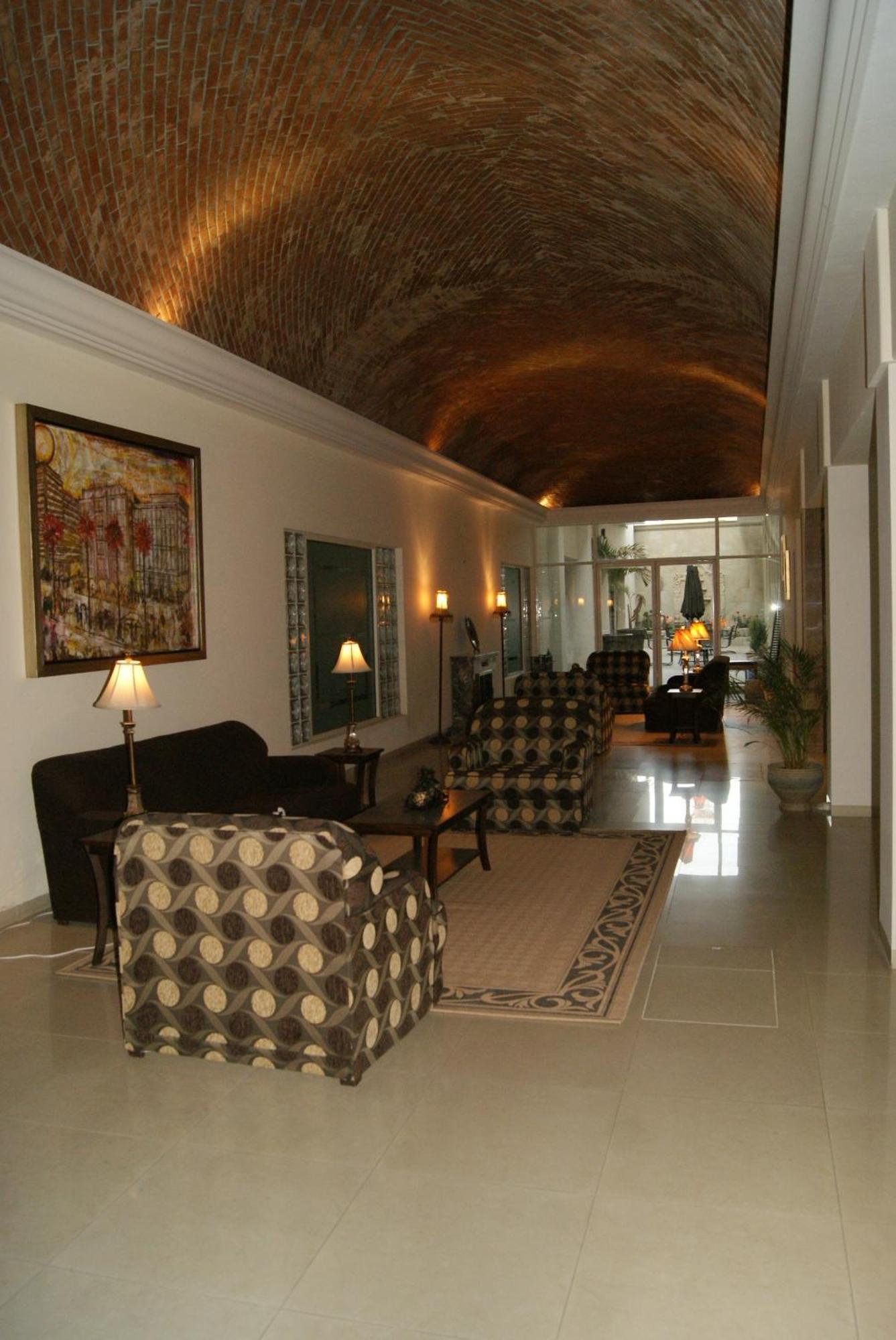 Savoy Express Hotel Torreón Екстериор снимка