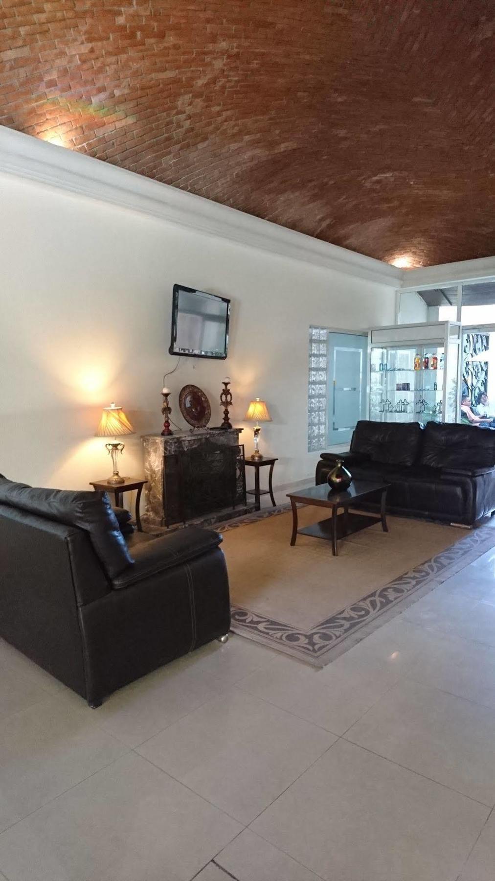 Savoy Express Hotel Torreón Екстериор снимка