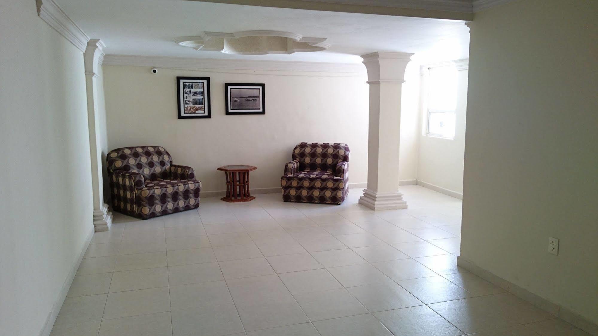 Savoy Express Hotel Torreón Екстериор снимка