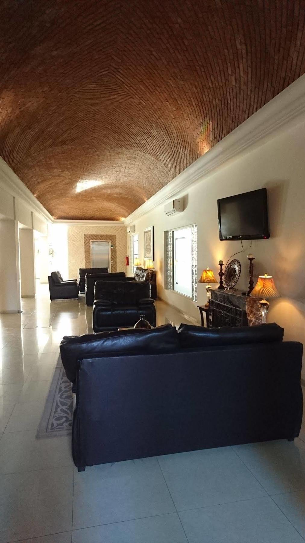 Savoy Express Hotel Torreón Екстериор снимка